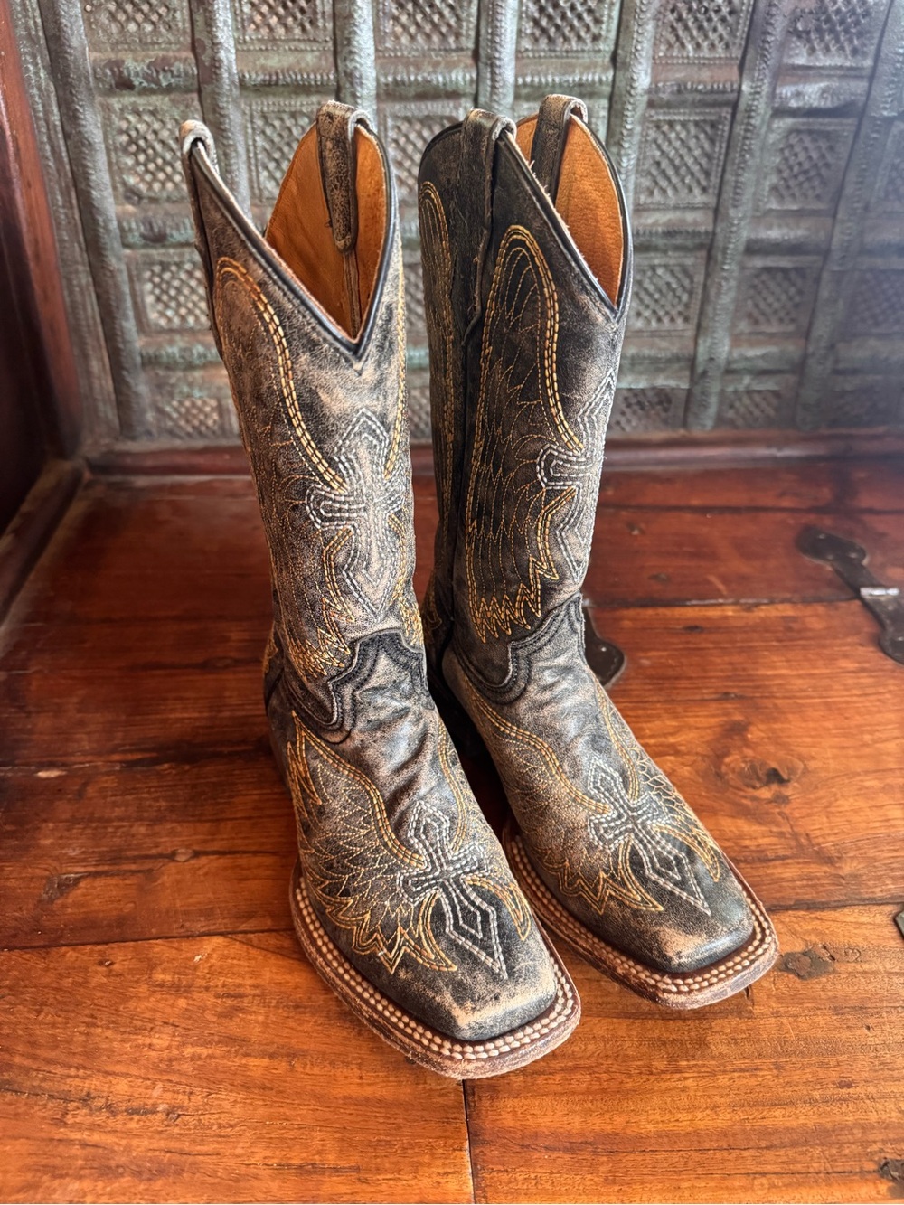 Corral Girls 3 Black Gold Cross Wings Cowboy Boots